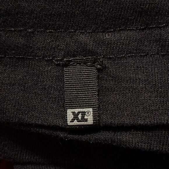 XLARGE Long Sleeve Black Pullover Red Graphic Men’s XL Sights Human Eyes - Picture 4 of 8